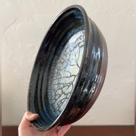 Large stoneware studio pottery serving bowl blue white indigo signed mid century - Picture 5 of 12